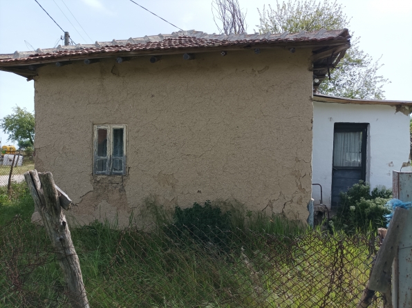 1/4 ид.ч. от Къща с двор в село Къпиново снимка 3